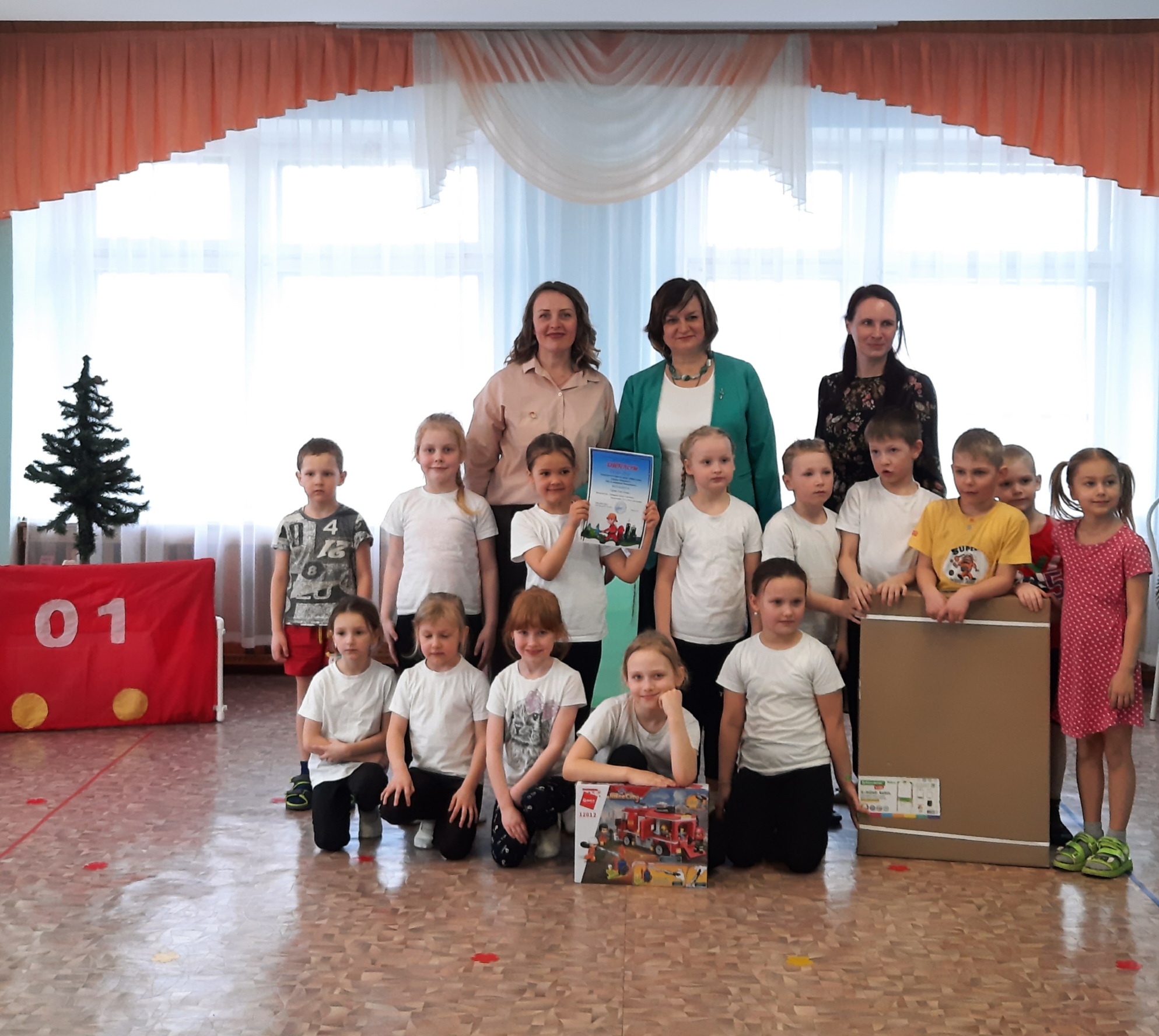 Мы за пожарную безопасность: в детском саду № 7 «Ягодка» города Вологды выбрали лучшие агитбригады